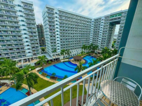Pool View 1BR 2-4 Guests, 5 mins to Mall of Asia